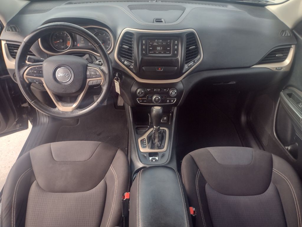 2015 Jeep Cherokee Image 11