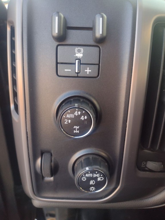 2015 GMC Sierra Image 14