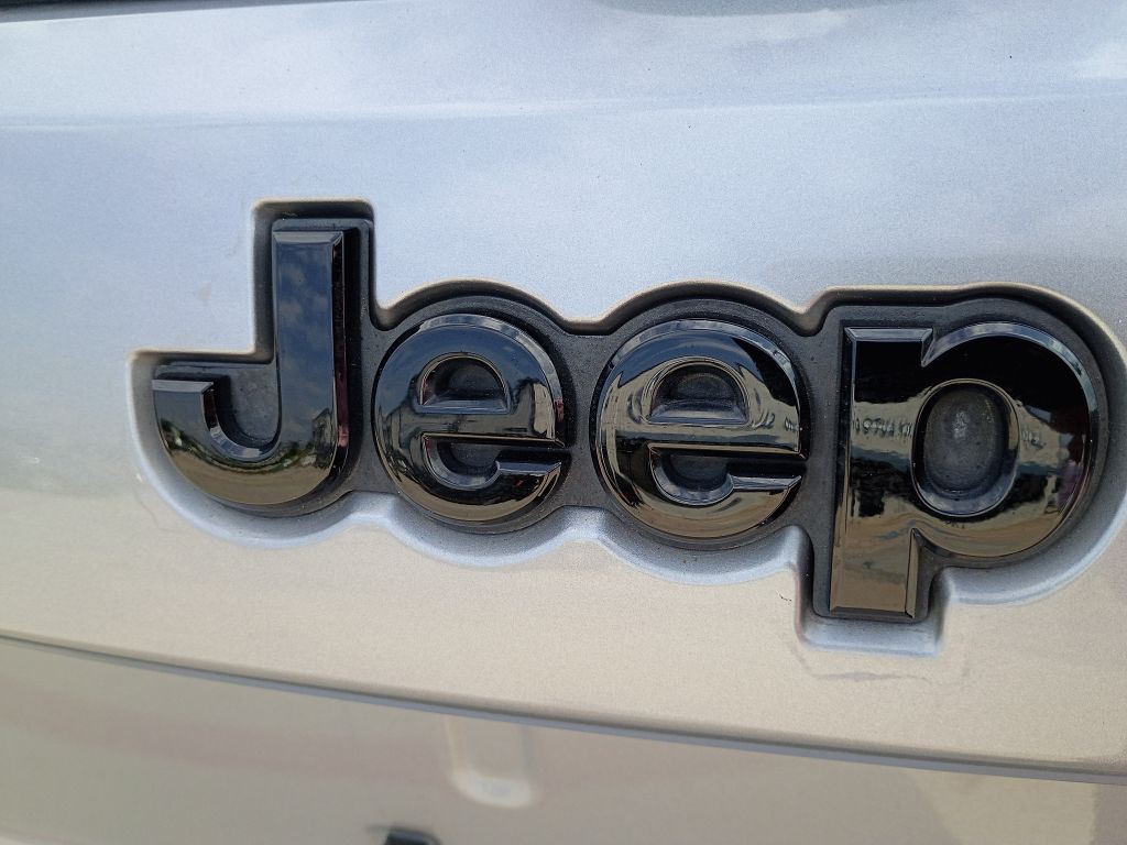 2021 Jeep Grand Cherokee Image 10