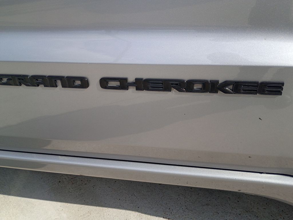 2021 Jeep Grand Cherokee Image 9