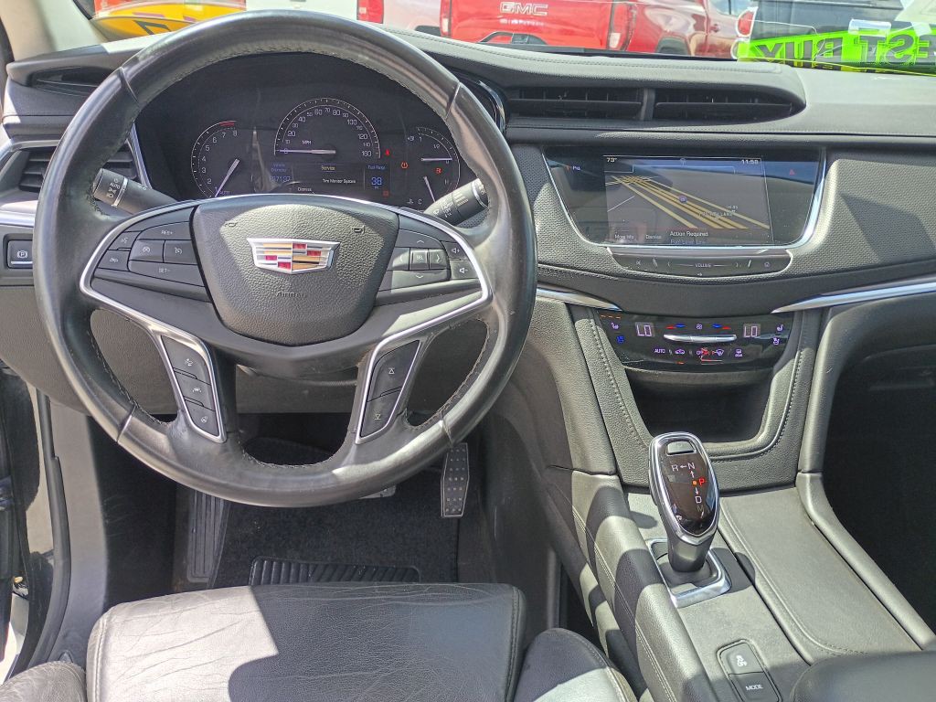 2017 Cadillac XT5 Image 16