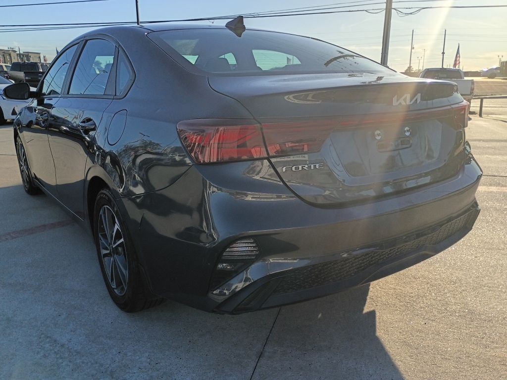 2023 Kia Forte Image 5