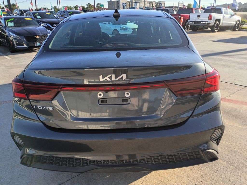 2023 Kia Forte Image 6