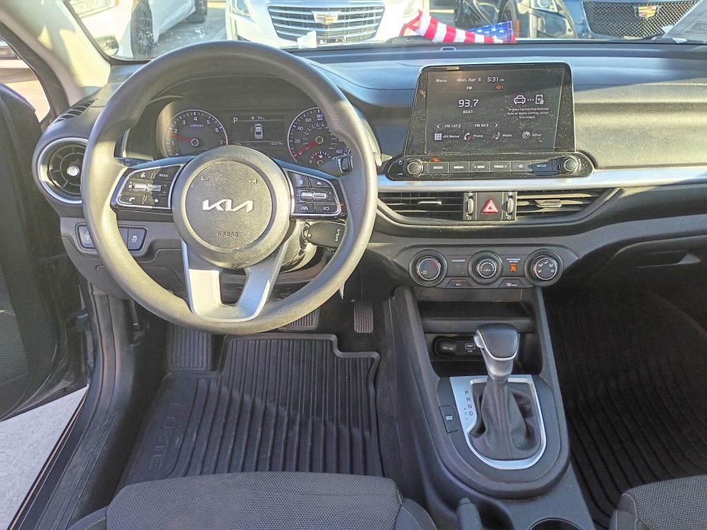 2023 Kia Forte Image 15