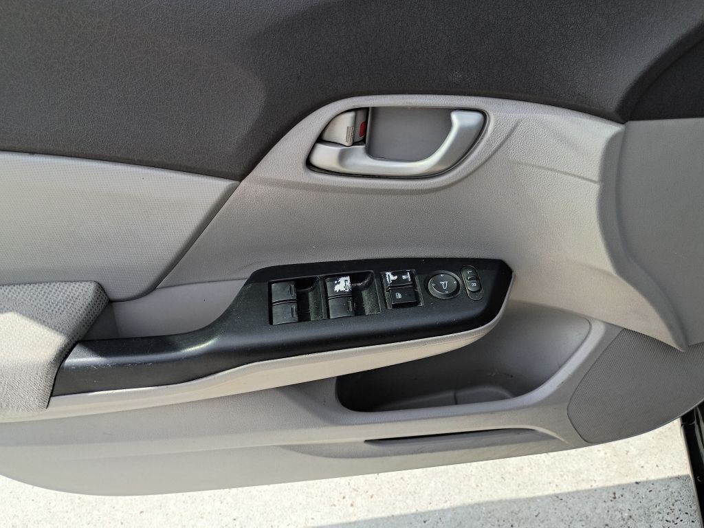 2014 Honda Civic Image 16