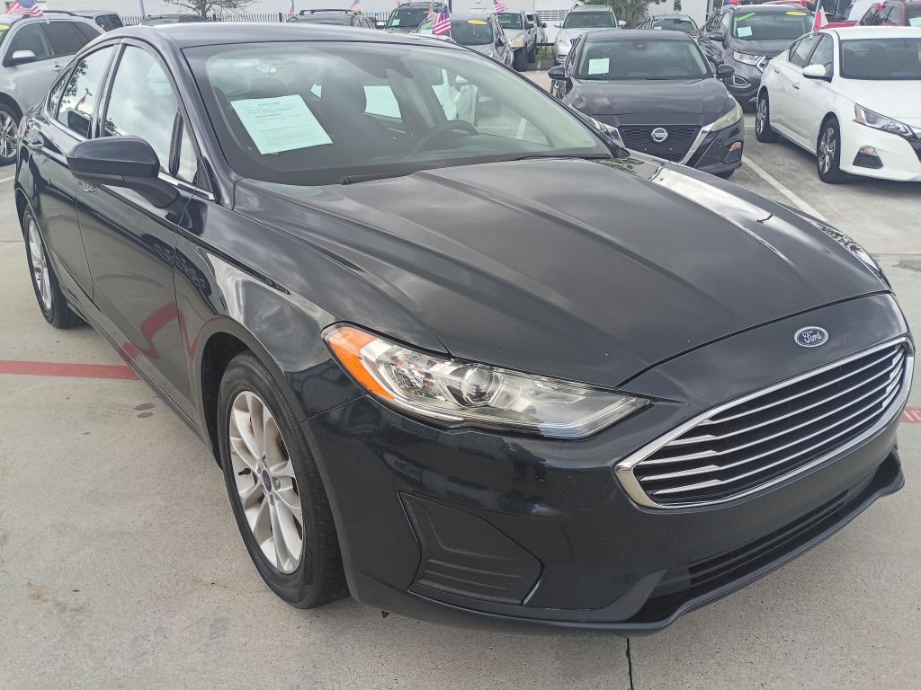 2020 Ford Fusion Image 1