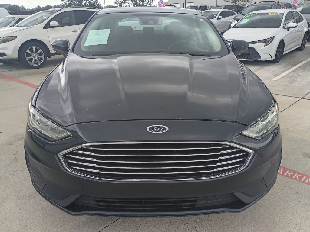 2020 Ford Fusion Image 2