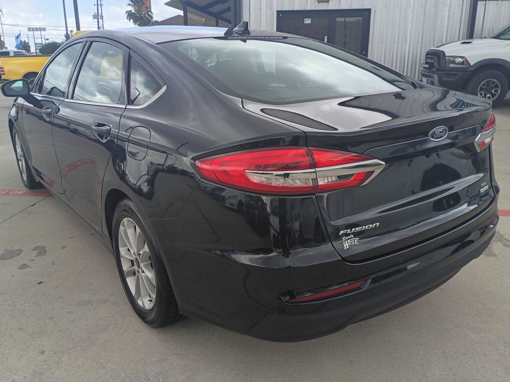 2020 Ford Fusion Image 5