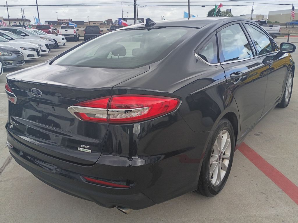 2020 Ford Fusion Image 7