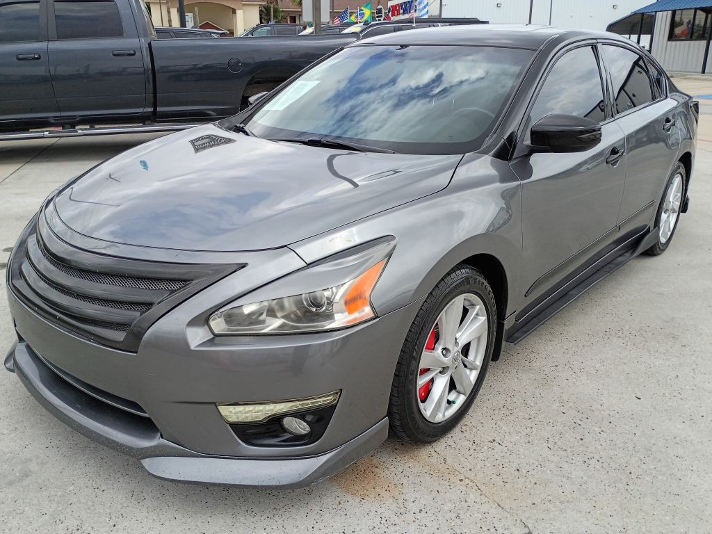 2015 Nissan Altima Image 3