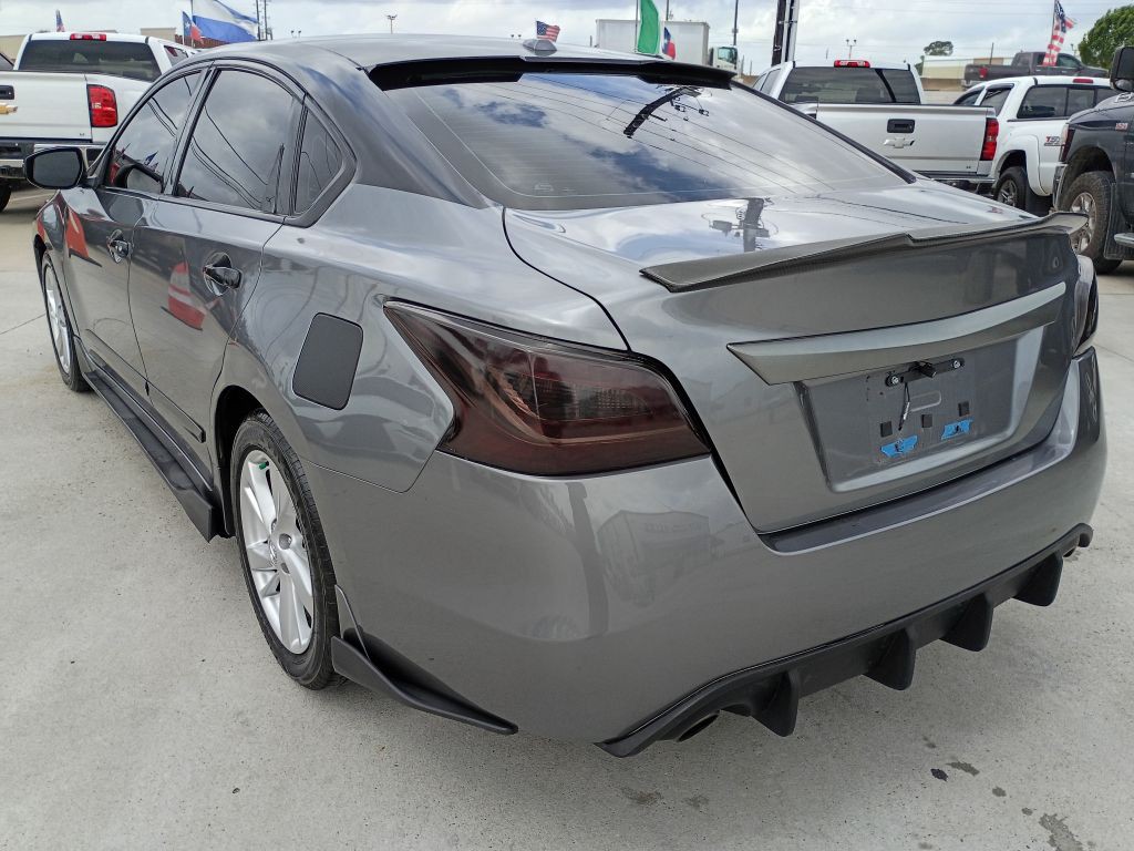 2015 Nissan Altima Image 5