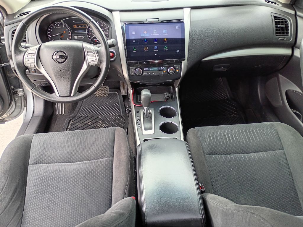 2015 Nissan Altima Image 10