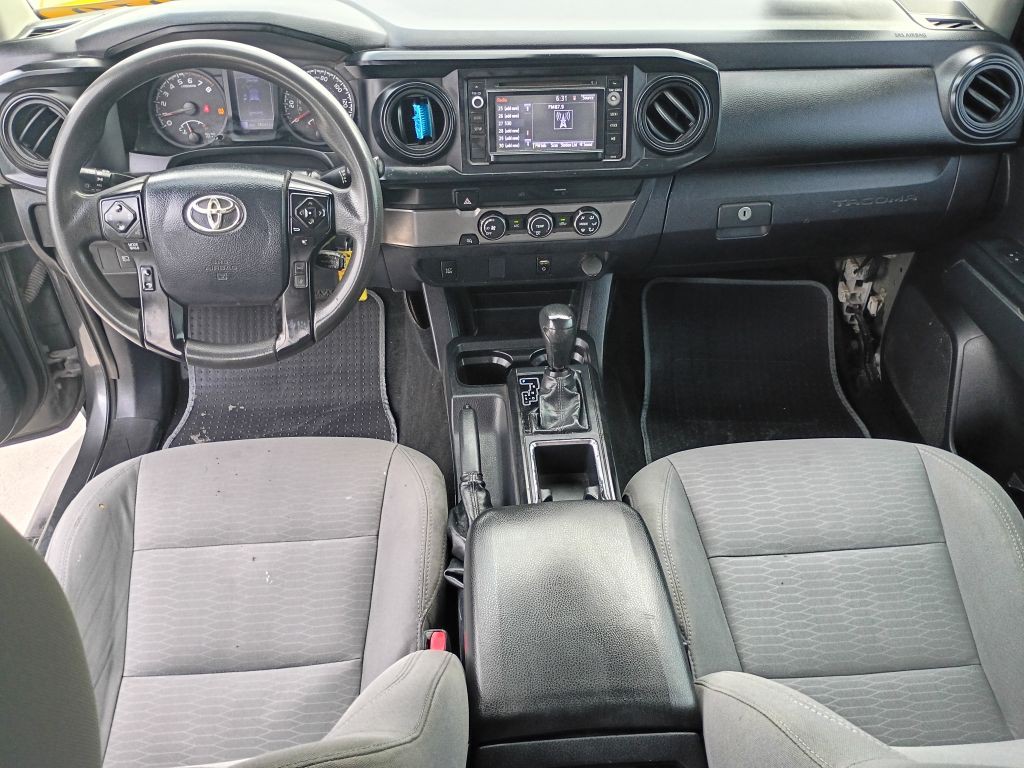 2019 Toyota Tacoma Image 10