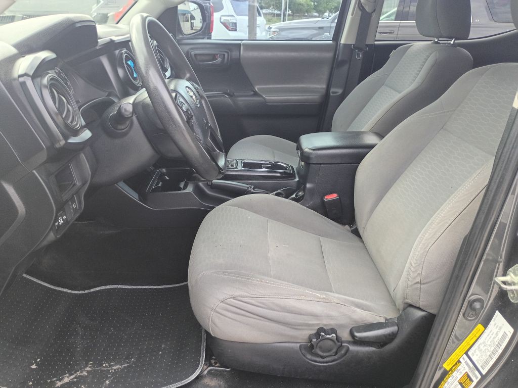 2019 Toyota Tacoma Image 11