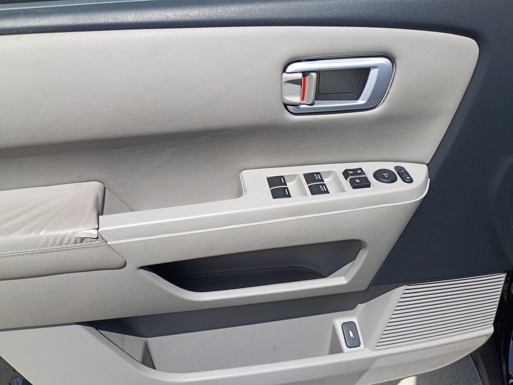 2014 Honda Pilot Image 18