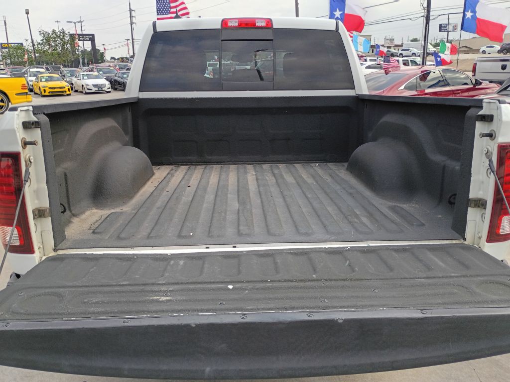 2016 RAM 1500 Image 9