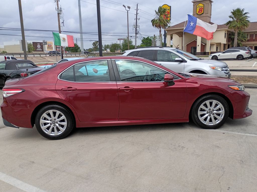 2018 Toyota Camry Image 8