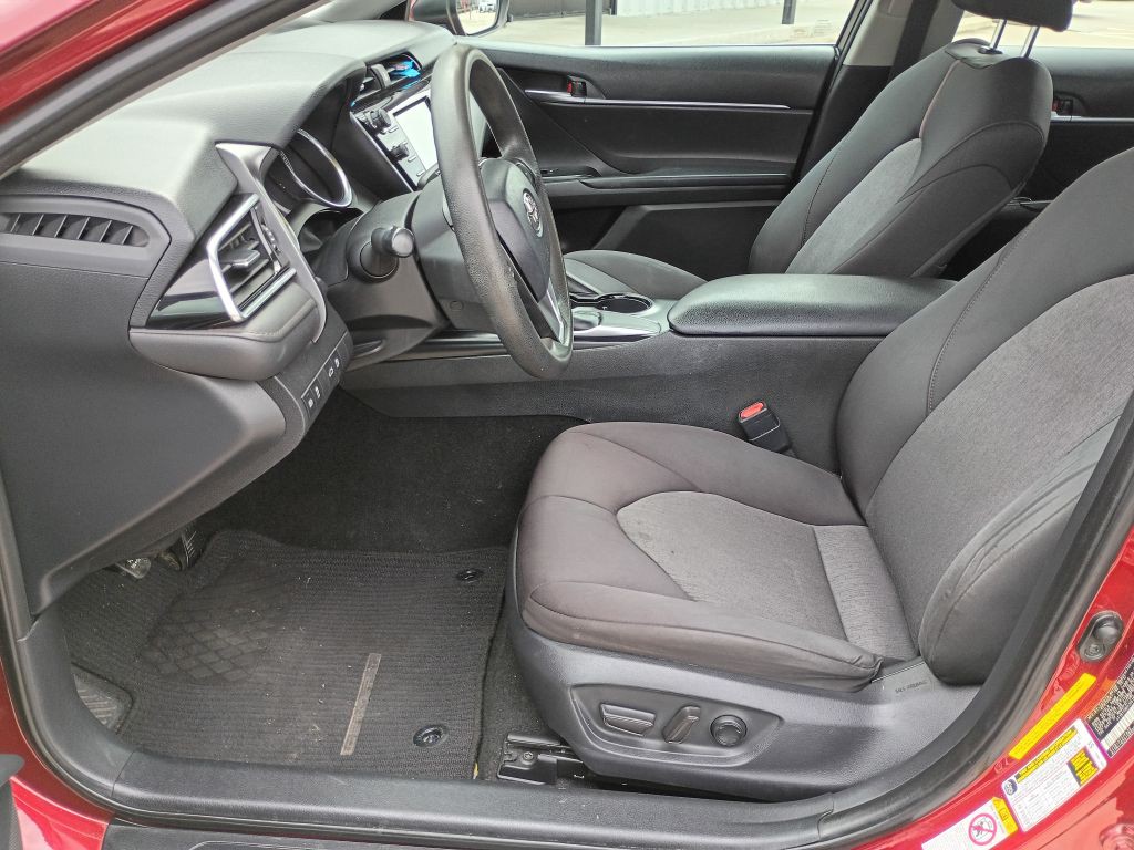 2018 Toyota Camry Image 11