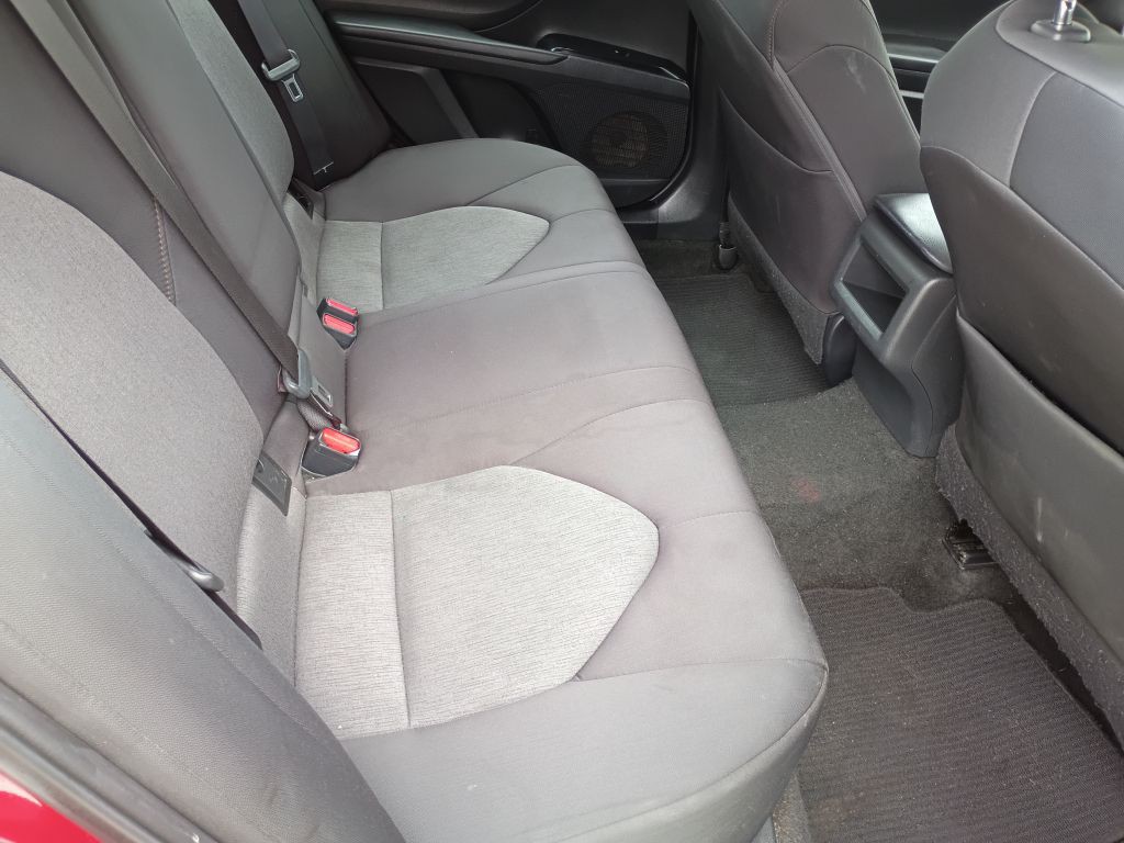 2018 Toyota Camry Image 15