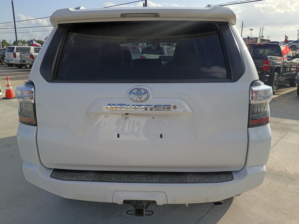 2016 Toyota 4Runner Image 6