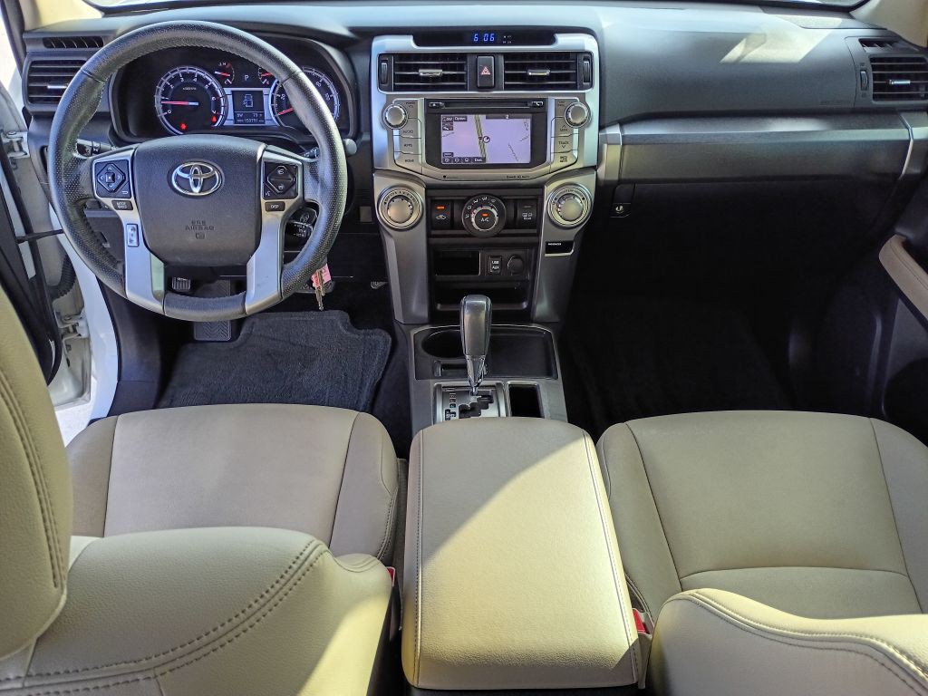 2016 Toyota 4Runner Image 11