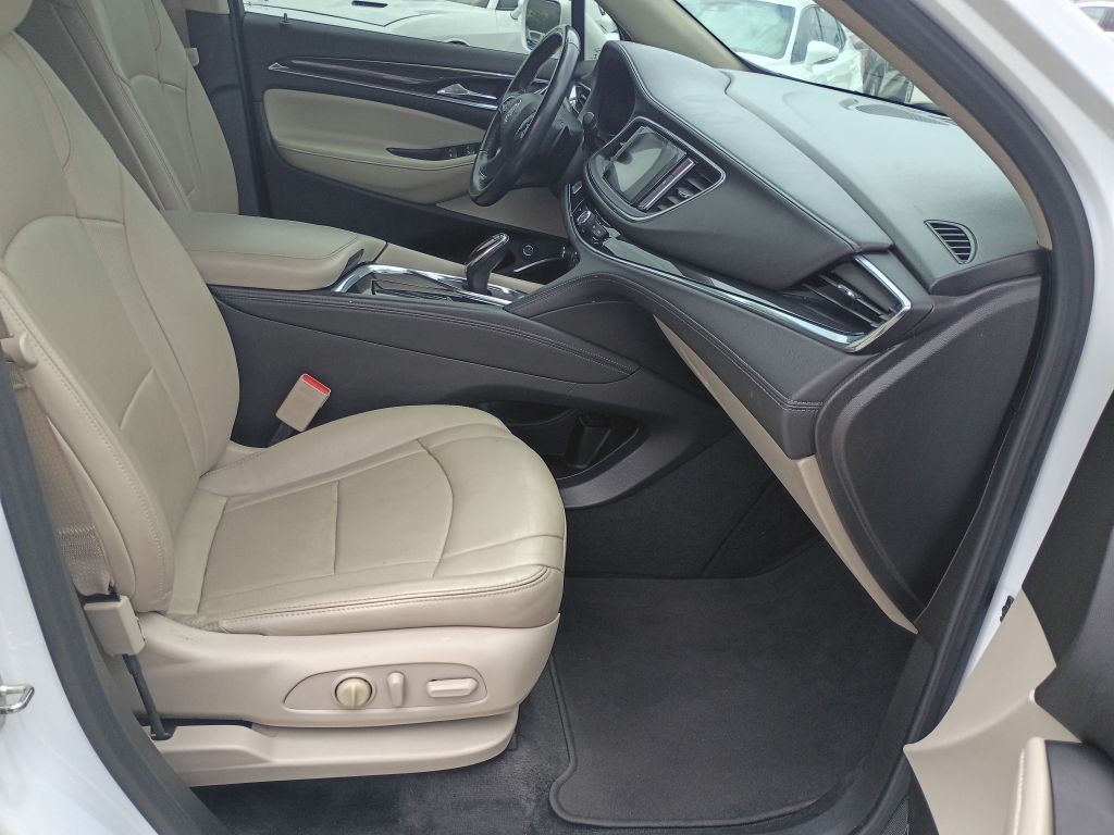 2019 Buick Enclave Image 16