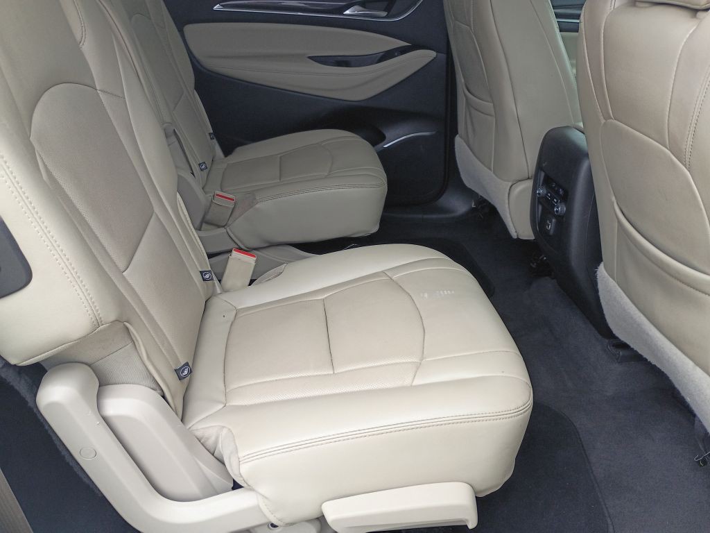 2019 Buick Enclave Image 19