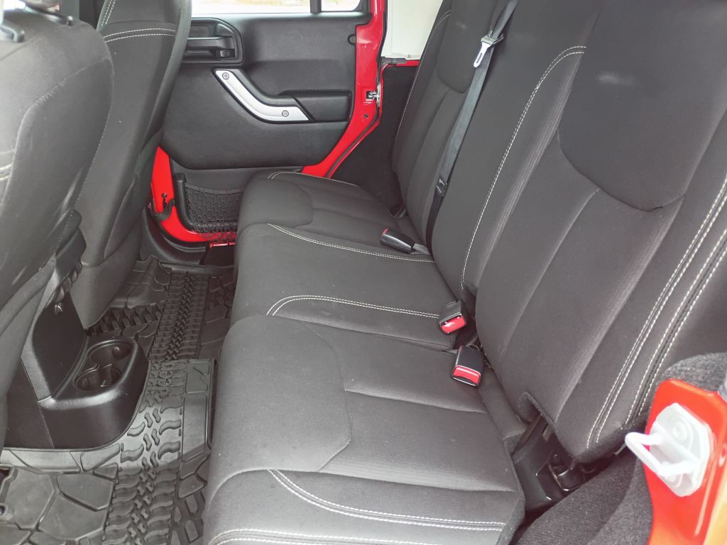 2016 Jeep Wrangler Unlimited Image 18