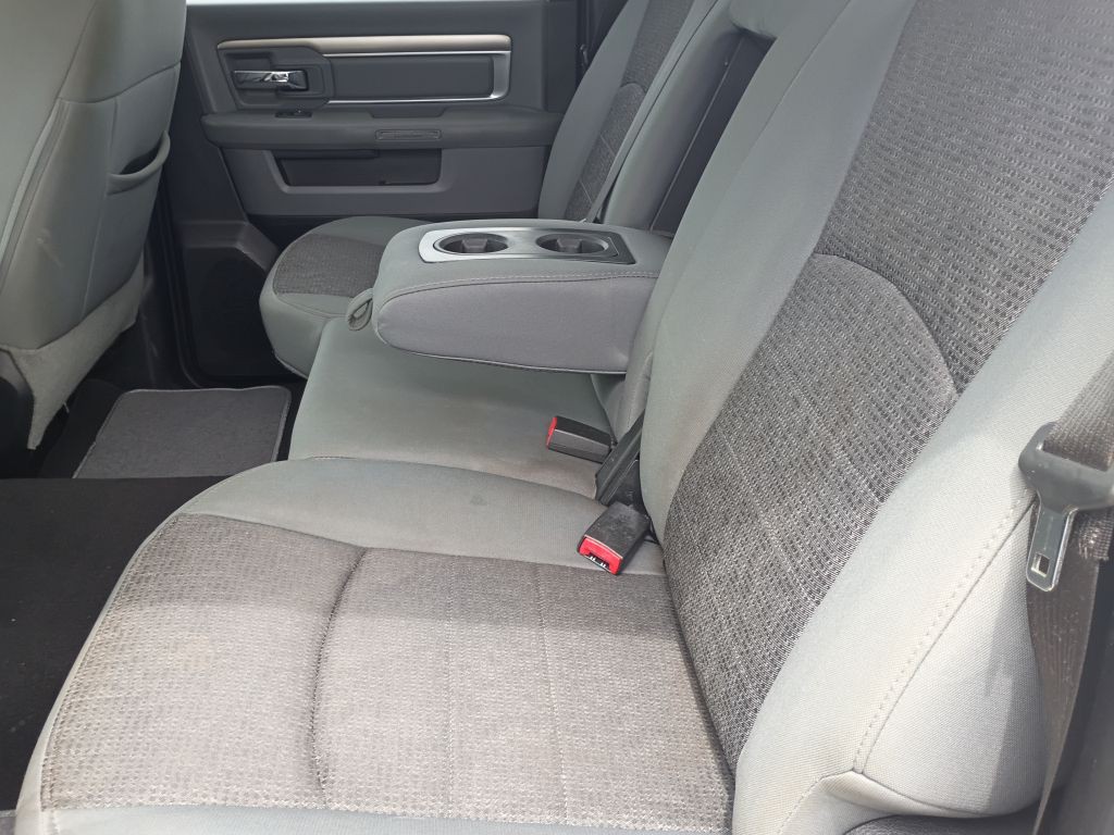 2015 RAM 1500 Image 18