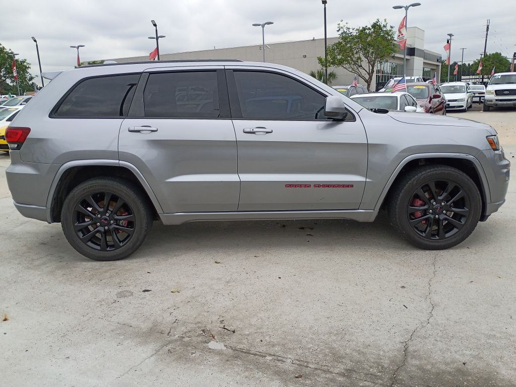 2018 Jeep Grand Cherokee Image 9