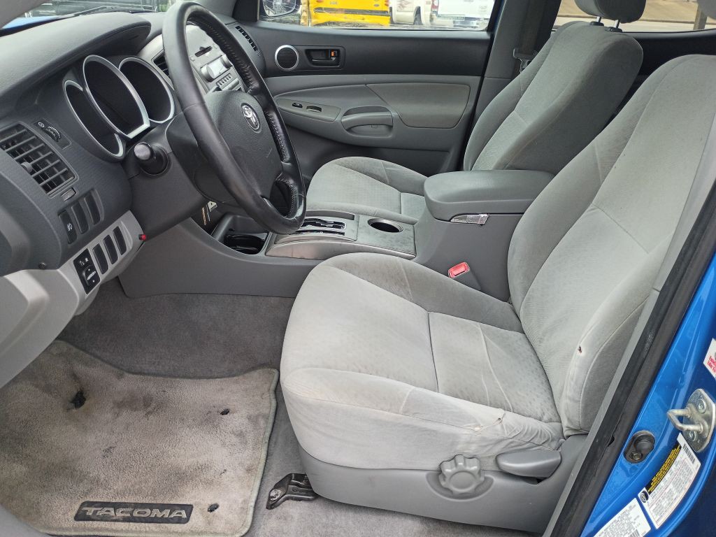 2005 Toyota Tacoma Image 13
