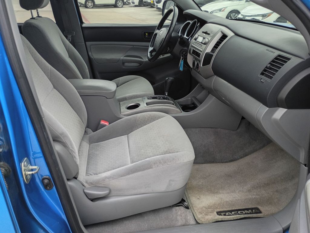 2005 Toyota Tacoma Image 15