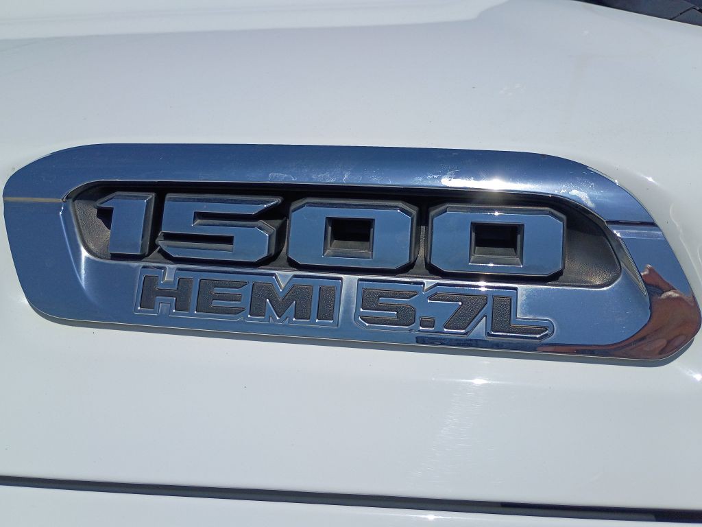2019 RAM 1500 Image 9