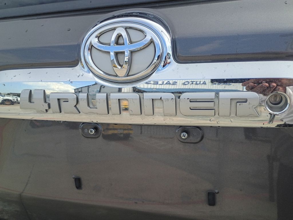 2013 Toyota 4Runner Image 9
