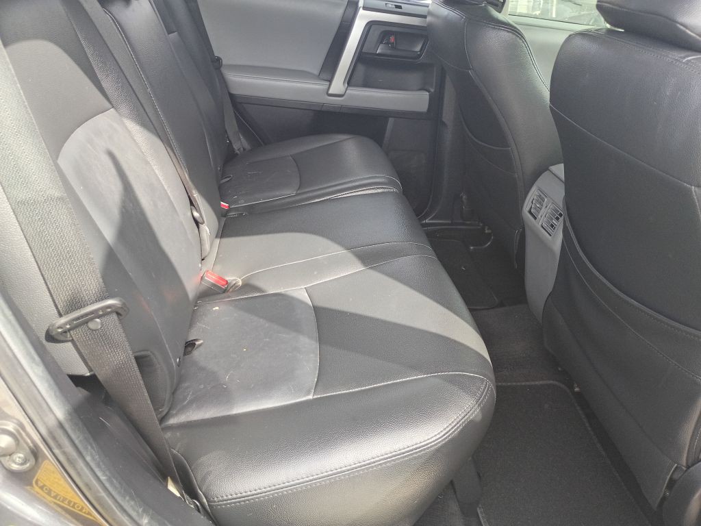 2013 Toyota 4Runner Image 17