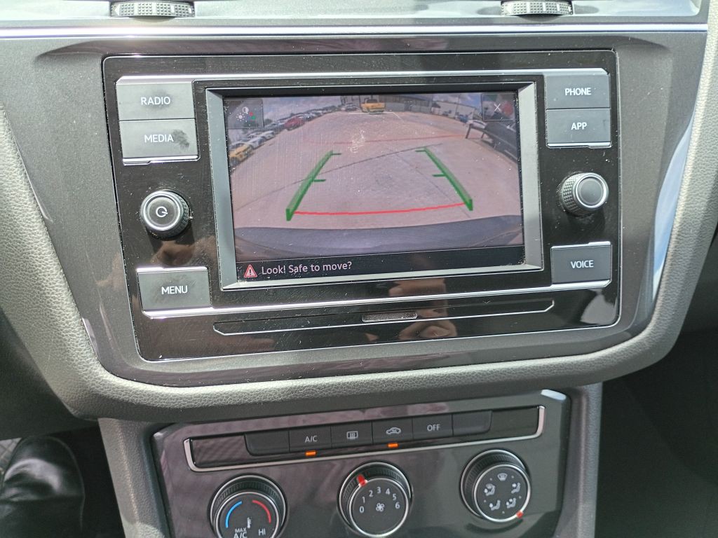 2021 Volkswagen Tiguan Image 12