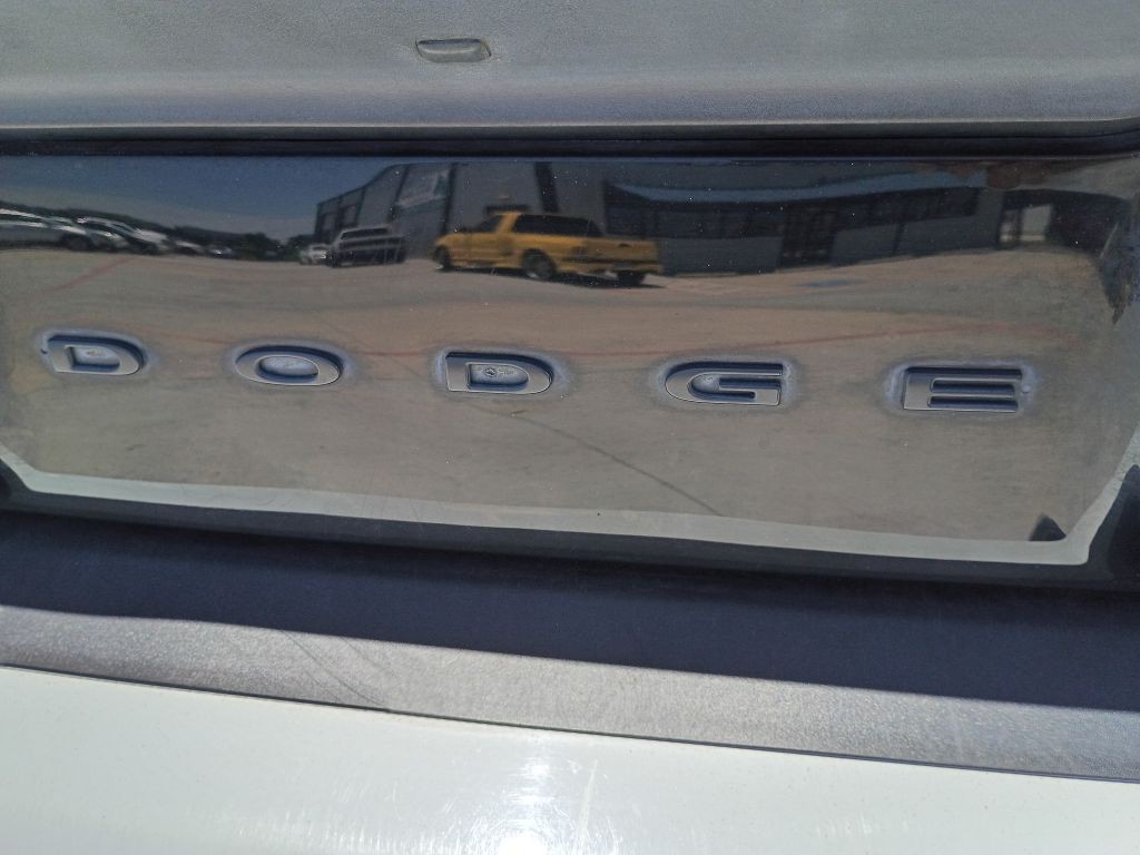 2021 Dodge Challenger Image 9