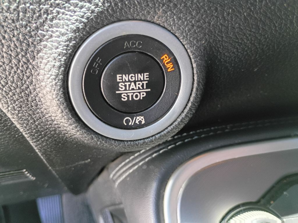 2021 Dodge Challenger Image 11