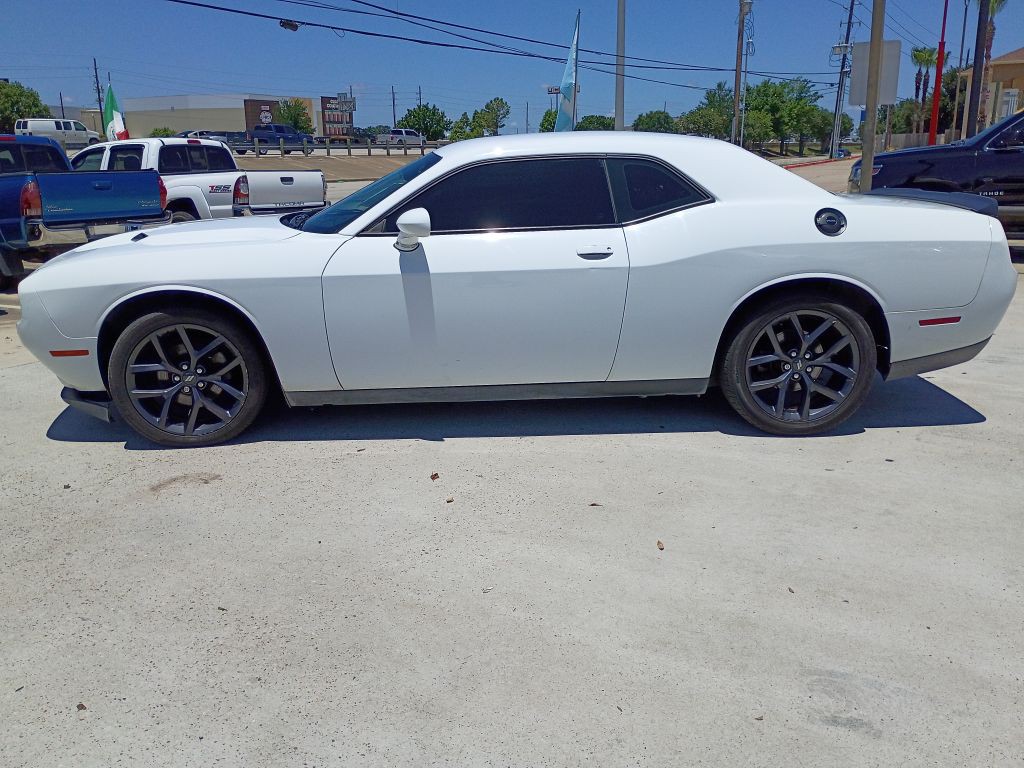 2021 Dodge Challenger Image 4