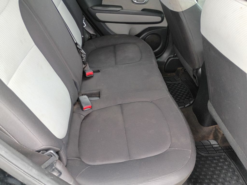 2016 Kia Soul Image 17