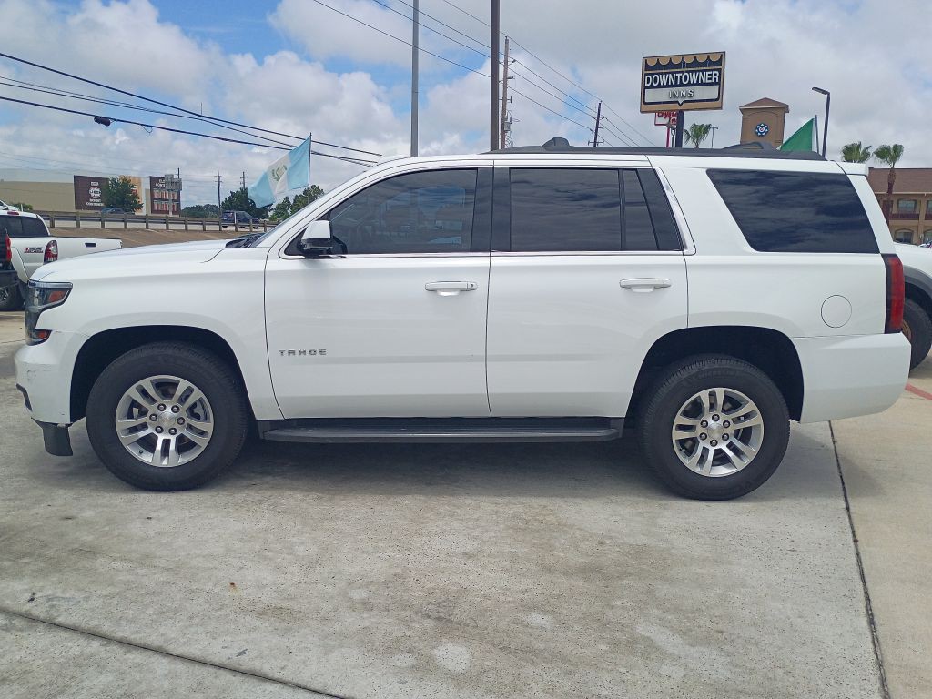 2017 Chevrolet Tahoe Image 4