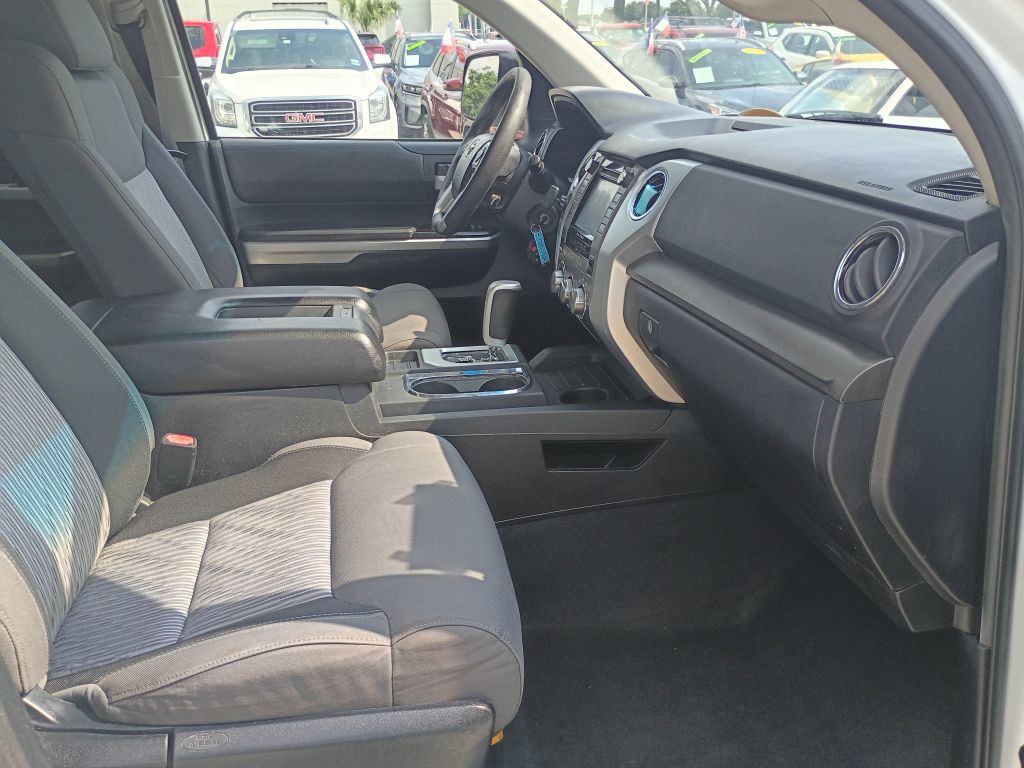 2014 Toyota Tundra Image 17