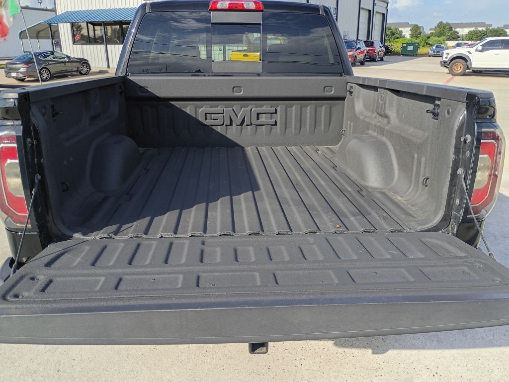 2018 GMC Sierra Image 9