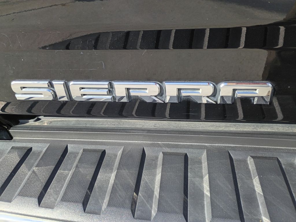 2018 GMC Sierra Image 11