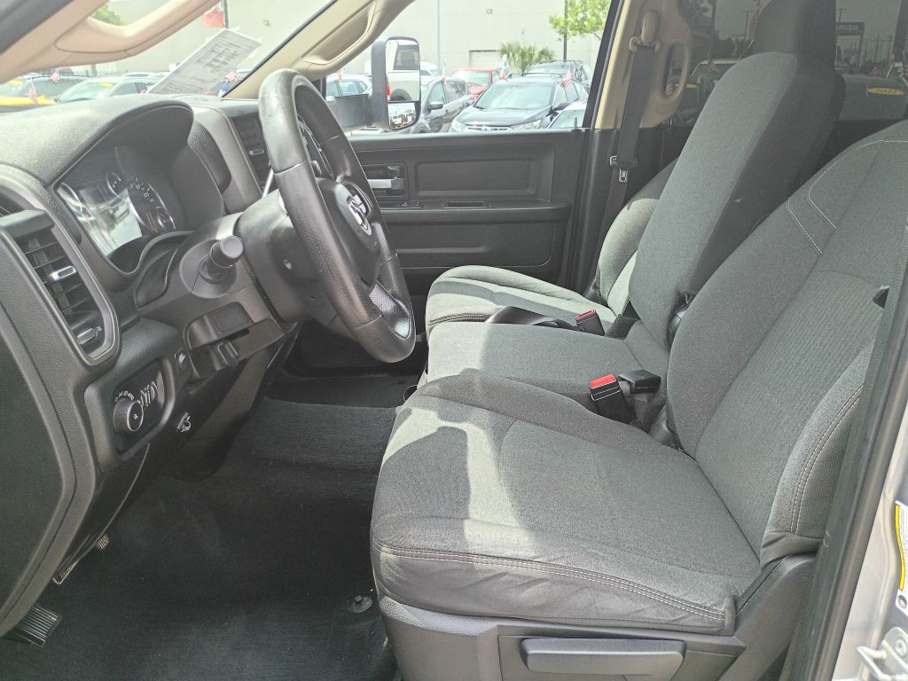 2019 RAM 3500 Image 19