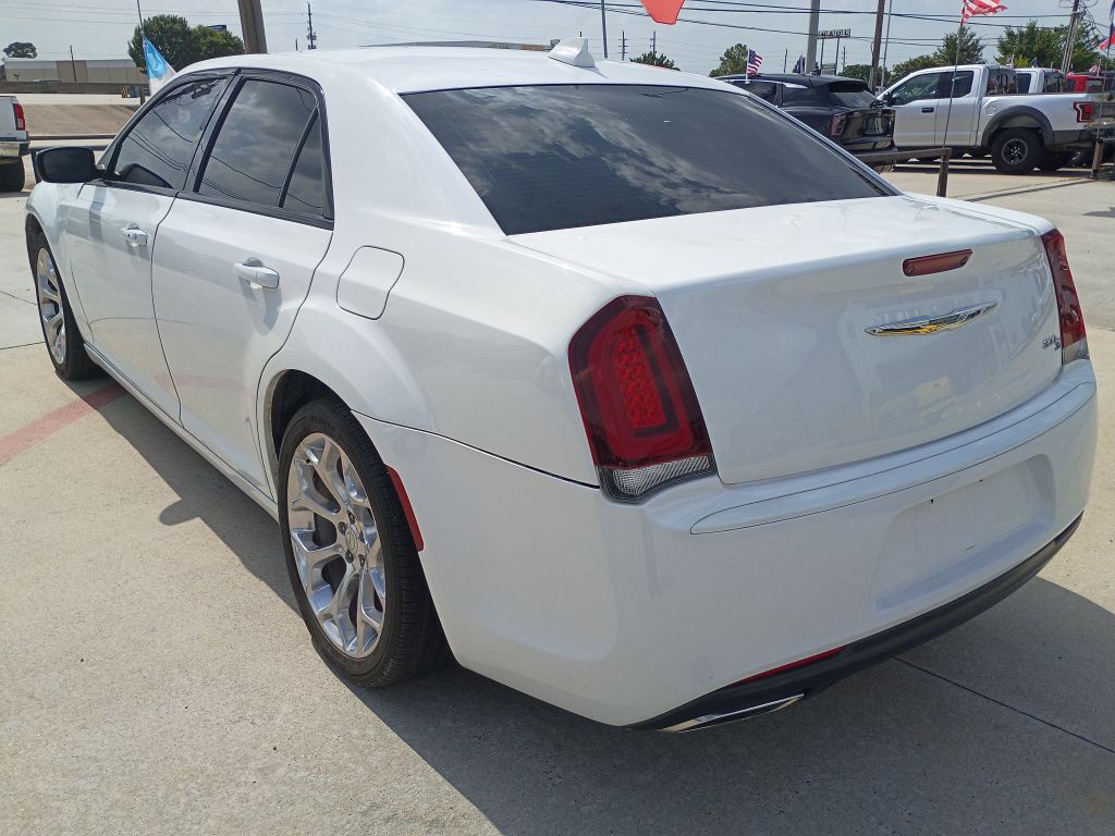2019 Chrysler 300 Image 5