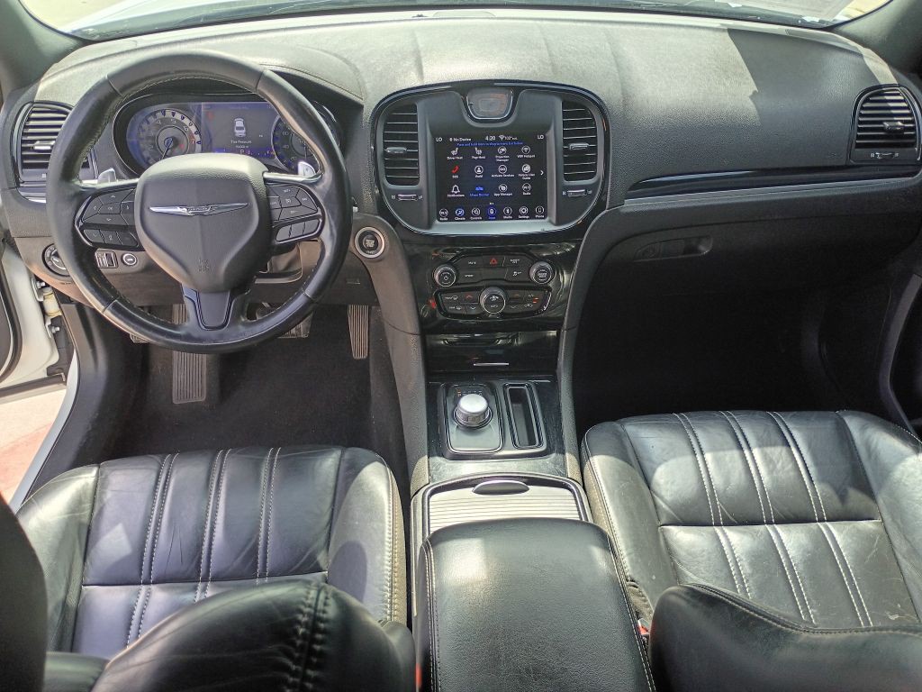 2019 Chrysler 300 Image 10