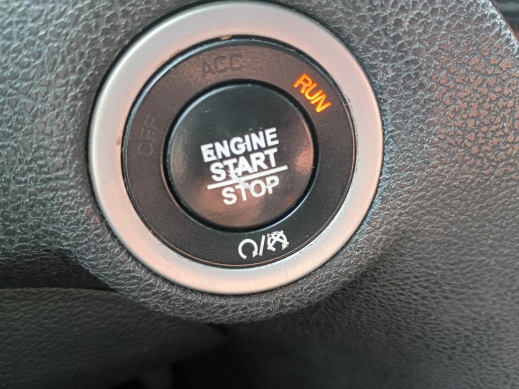 2019 Chrysler 300 Image 11