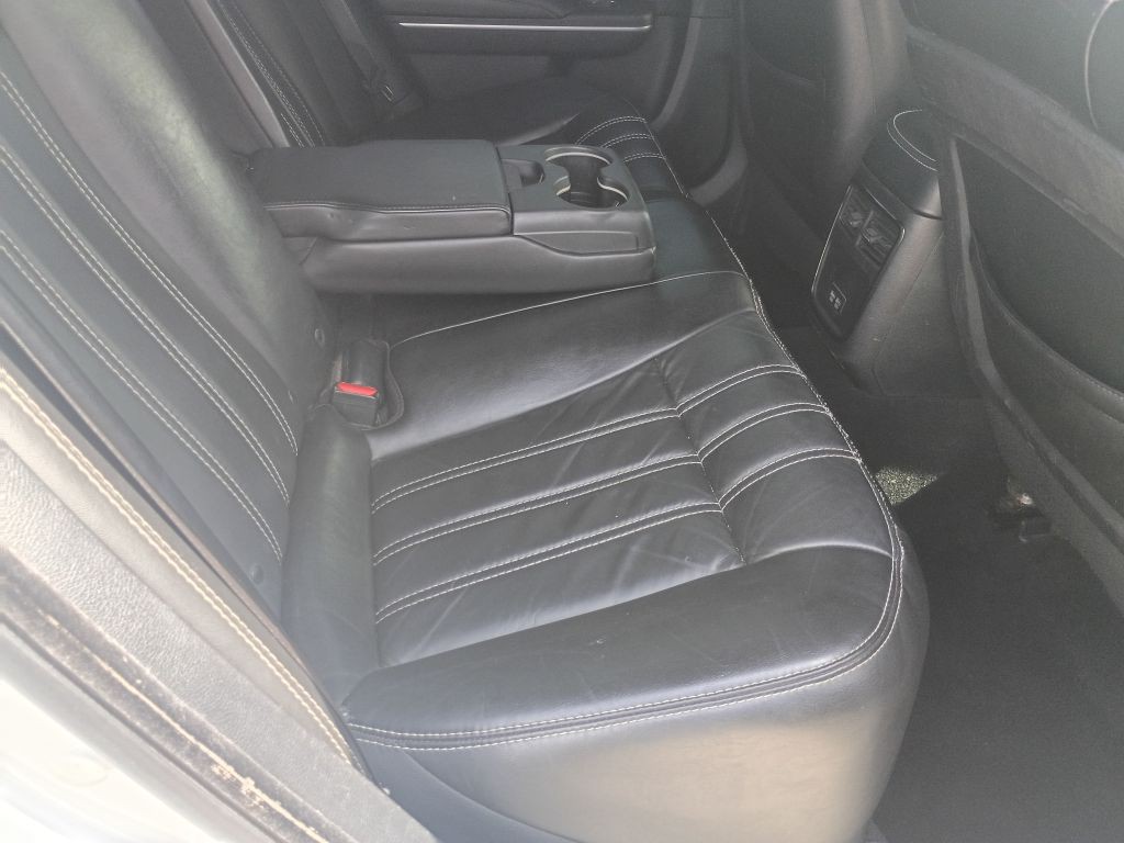 2019 Chrysler 300 Image 19
