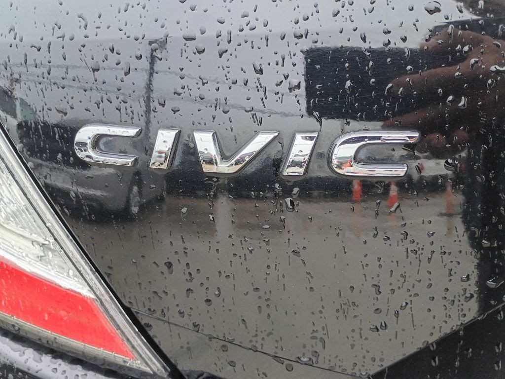 2018 Honda Civic Image 9